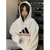 視線を集めて新色入荷BALENCIAGA&アディダスの最新コラボモデルブランド スーパー コピーパーカー 2026秋冬男女共用