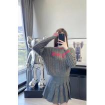ブランド コピー 優良セーター高等材料MIUMIU最安に挑戦秋冬は継続系のトレンド