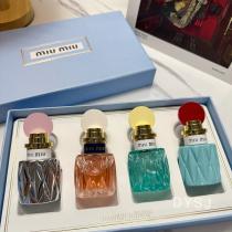 MIUMIU香水4点セットお手軽な価格今冬のお気に入りスタイル質感が上等ブランド コピー 販売