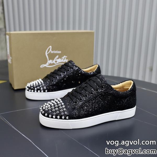 多色 高級感が好評ですカジュアルに着こなし高等材料Christian Louboutinブランド 偽物インポートレザーシューズ