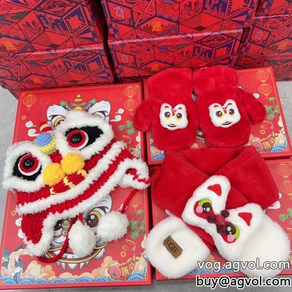 人気新作　ロゴ入り上品で優しい雰囲気にマフラー手袋帽子子供用セットです超火新モデルUGG激安 ブランド 通販