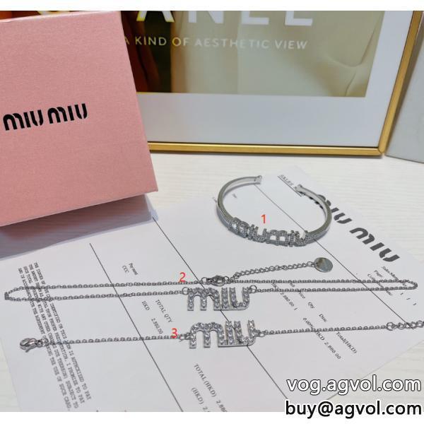MIUMIU(腕輪)(ネックレス)(ブレスレット)ですコピー ブランド 通販 安心上品さ漂う大人着用可優れた品質