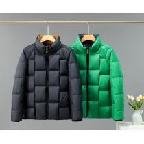 偽物 ブランド 販売ダウンジャケットBottega Veneta高等材料見た目以上のかっこいい限定デザイン