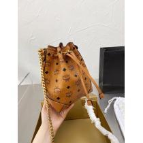 秋冬のおすすめのバッグコピー 商品 通販エムシーエム コピー MCM大人っぽいクラシカルな雰囲気精緻でユニーク