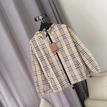 今っぽいスタイルに決まるファッション感満々ブランド コピー 販売 コート完璧バーバリー BURBERRY