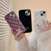 プラダIphone ケース カバー精緻でユニークブランド 偽物 通販ギフト最適安定感があり