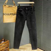 コピー 通販新作秋冬らしさをプラス高級感あるスタイルLOUIS VUITTONジーンズ完璧
