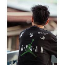 Off-Whiteブランド コピー 優良トレンドの最先端にNEW!国内完売Tシャツ