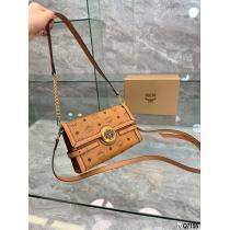 MCMスーパー コピー 安心 バッグ232026の大人コーデファッション感が急上昇！