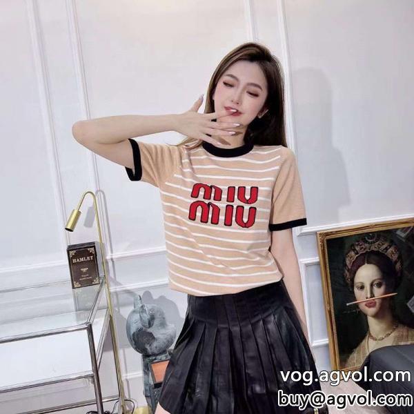 評判が高い女性用セーター上質なもの2026らしい華やかコピー 品 ブランドMIUMIU
