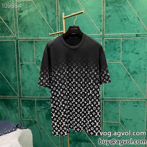 新鮮ながら上品着回し力が抜群ブランド コピー ショップルイ ヴィトン半袖Tシャツ