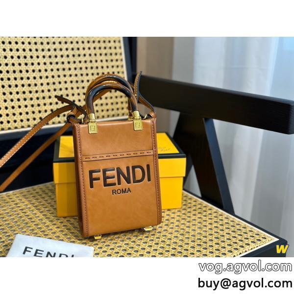 FENDIバッグブランド コピー今年流大人っぽさ海外限定