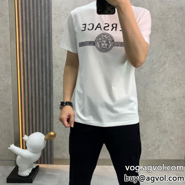 ブランド フェイク半袖Tシャツ大変人気オシャレな印象にVERSACE