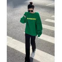 BURBERRYスタイルUPして着こなす愛用ブランド偽 ブランド パーカー