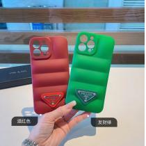 激安 通販 専門新しい潮流Iphone ケース カバーPRADA冬のコーデにぴったり先行入手