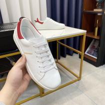 スニーカー激安 ブランドラグジュアリーな雰囲気限定生産品DSQUARED2