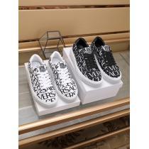 偽 ブランドスニーカー日本即完売予想素敵なデザインVERSACE