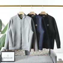 偽物 ブランド 販売コートMONCLERオシャレな印象に清潔感のある肌見せ