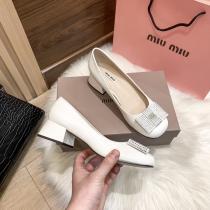 即完売高いクオリティMIUMIUハイヒールのサンダルコピー ブランド 販売