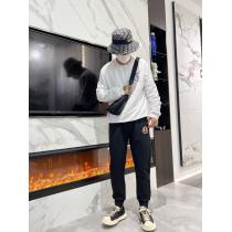 上品ですっきり、好感度抜群販路限定モデルスラックスブランド フェイクMONCLER