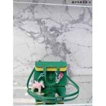 HERMESバッグ明るいイメージを持た高級感あるブランド 激安 