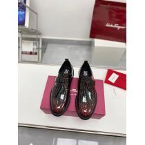 ビジネスシューズスーパー コピー 通販 優良今年もトレンド数年愛用しても人気アイテムFERRAGAMO
