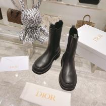 スーパー コピー ブランド 専門上品さ漂う大胆なデザインブーツDIOR