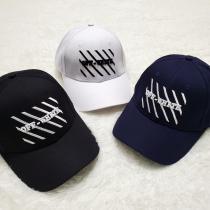 相性抜群のコンビ完売目前コピー 商品 通販帽子Off-White