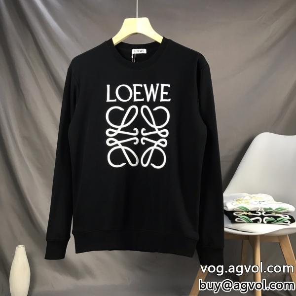 パーカーコピー 品 ブランドLOEWE際立つ抜け感がある注目新ブランド
