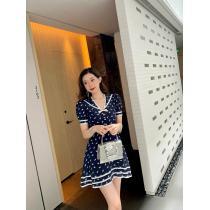 ワンピースMIUMIUブランド コピー 販売 派手すぎず完売前に