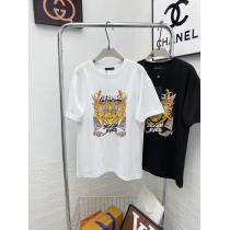 半袖Tシャツ大人の色気を印象にカジュアルな雰囲気がありブランド アクセサリー 激安VERSACE