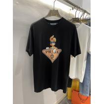半袖Tシャツプラダ大胆なカジュアルダウン今季は色を使った注目新品ブランド 激安 