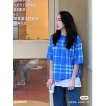 ブランド 品 コピー存在感大風通しの良いフレアバーバリー半袖Tシャツ