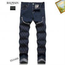 コピー ブランド 通販人気が続行限定アイテム着まわしアクセントBALMAINジーンズ