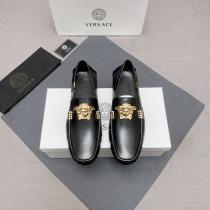 定番人気新作売切れ続出スニーカーブランド 品 スーパー コピーVERSACE