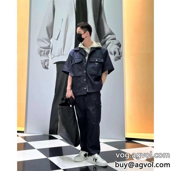 爆発的人気オシャレ度がアップオンライン限定商品プラダ半袖Tシャツブランド 偽物