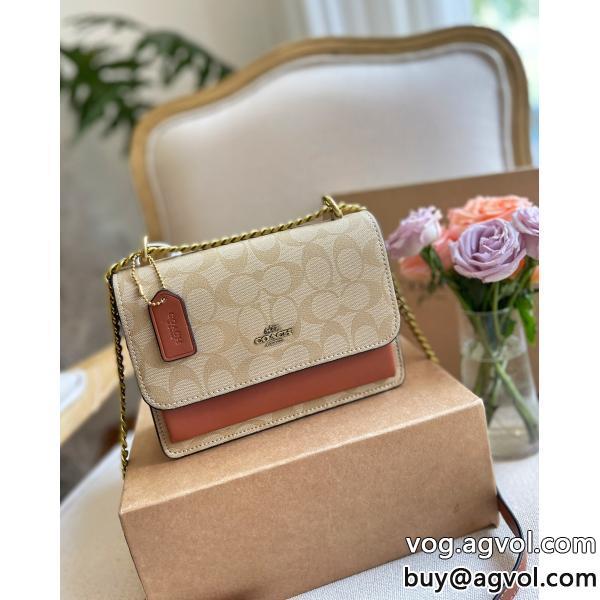 ブランド スーパー コピーバッグCOACHアイドル着用今年流大人っぽさ
