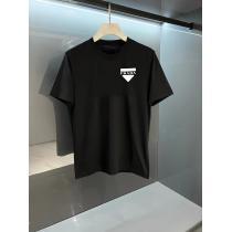 今季流行りの人気新作昨年も人気のアイテム新品偽 ブランド 半袖Tシャツプラダ