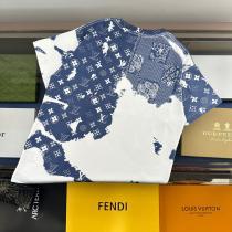 激安 ブランド国内希少！大人気今年の大トレンドルイ ヴィトン半袖Tシャツ