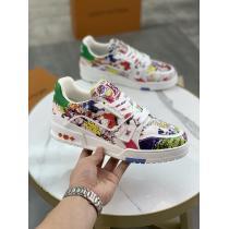 スニーカーLOUIS VUITTONブランド コピー 販売カッコカワイイカワイイ雰囲気