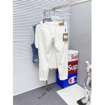コピー 品 ブランド今季流行りの人気新作大人のこなれた着こなしBURBERRYジーンズ