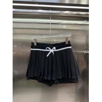 ブランド 偽物 激安今季は色を使った注目新品オトナの余裕ブランド コピースカート