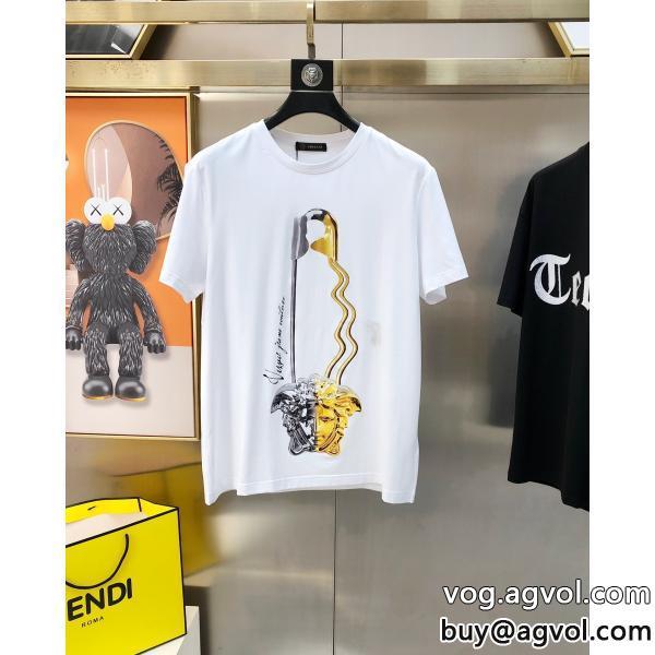 VERSACE甘過ぎず大人な印象にVIP 先行セール2026年夏半袖Tシャツブランド コピー 優良