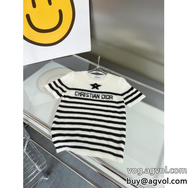 半袖Tシャツ激安 ブランドディオール甘過ぎず大人な印象にスタイルUP効果あり