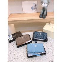 COACH売切れ必須リラックススタイルが実現ブランド コピー 通販財布