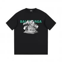 大人っぽい印象が素敵期間限定セール半袖Tシャツbalenciagaブランド 通販