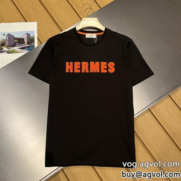ブランド 品 コピー今人気の秘訣きれいめコーデに変身HERMES半袖Tシャツ