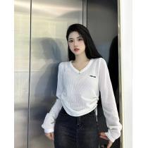 ミュウミュウコピー 商品 通販長袖Tシャツ定番のスタイル2026限定話題の新作到着