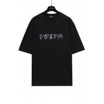 半袖Tシャツコピー ブランド意外と相性がいいきれいめ上品にバレンシアガ