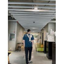 LOUIS VUITTONブランド 品 コピー半袖Tシャツ雑誌も街も人気アイテム今っぽいスタイルに決まる